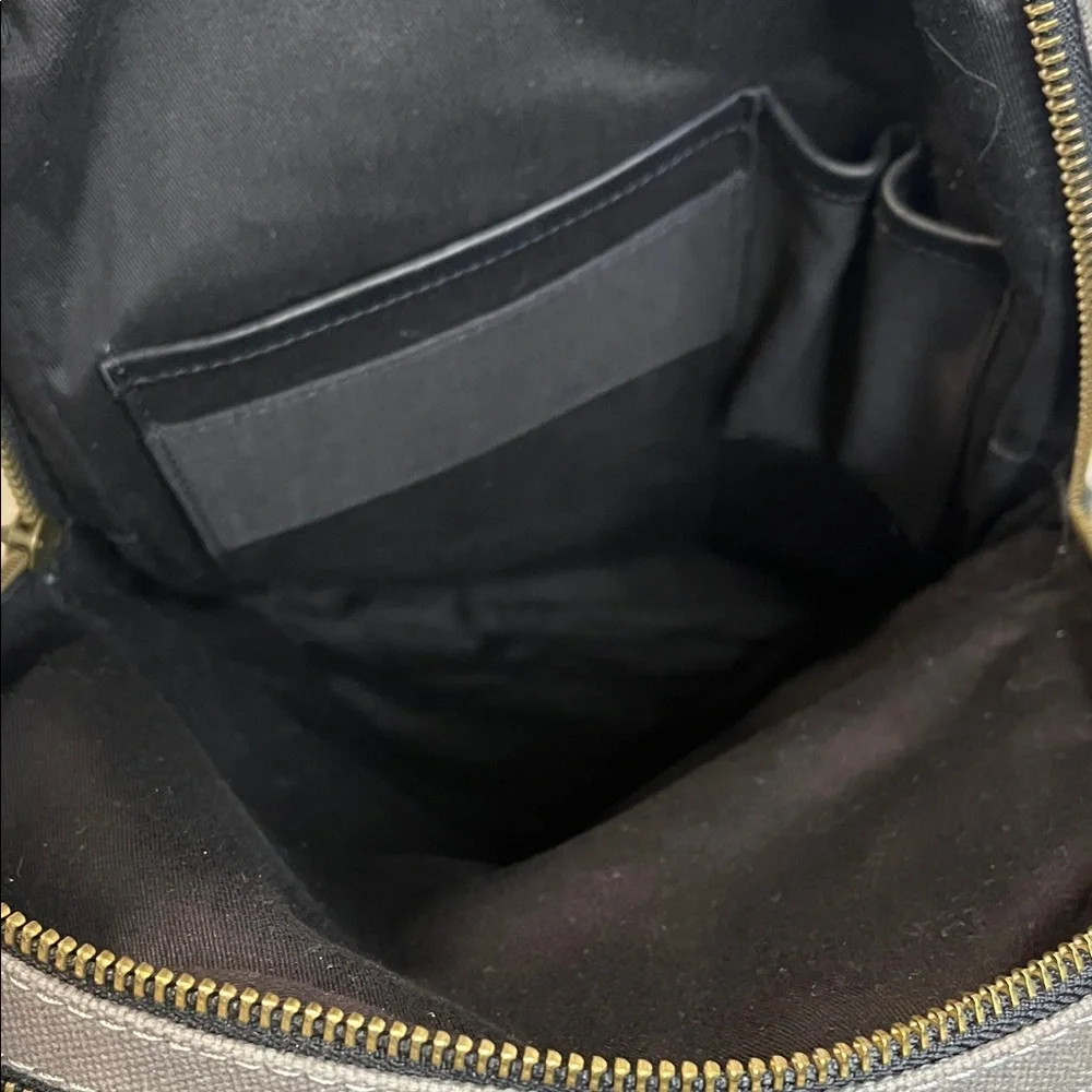 Will Leathergoods Commuter Sling Pack - Picture 10 of 16